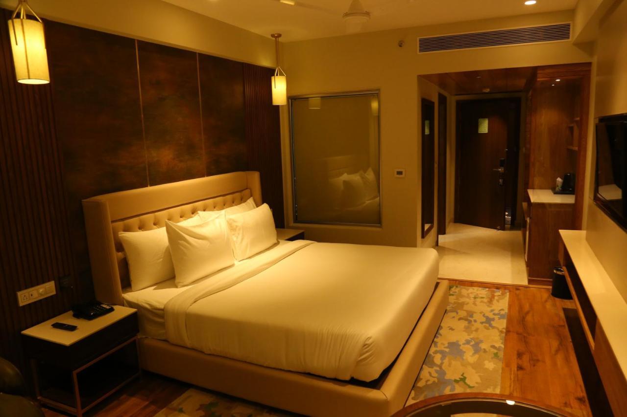 Zirakpur Dreamz Inn & Suites المظهر الخارجي الصورة