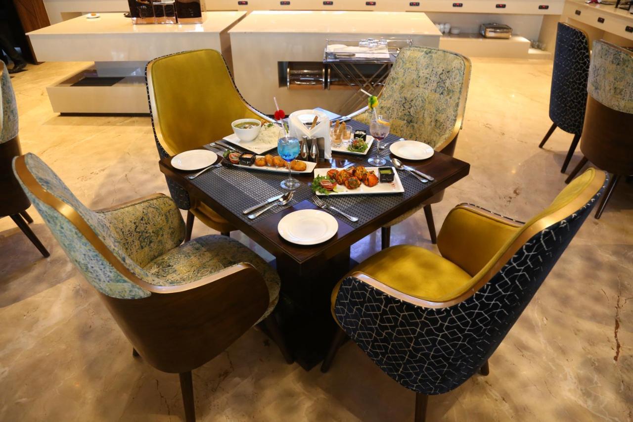 Zirakpur Dreamz Inn & Suites المظهر الخارجي الصورة