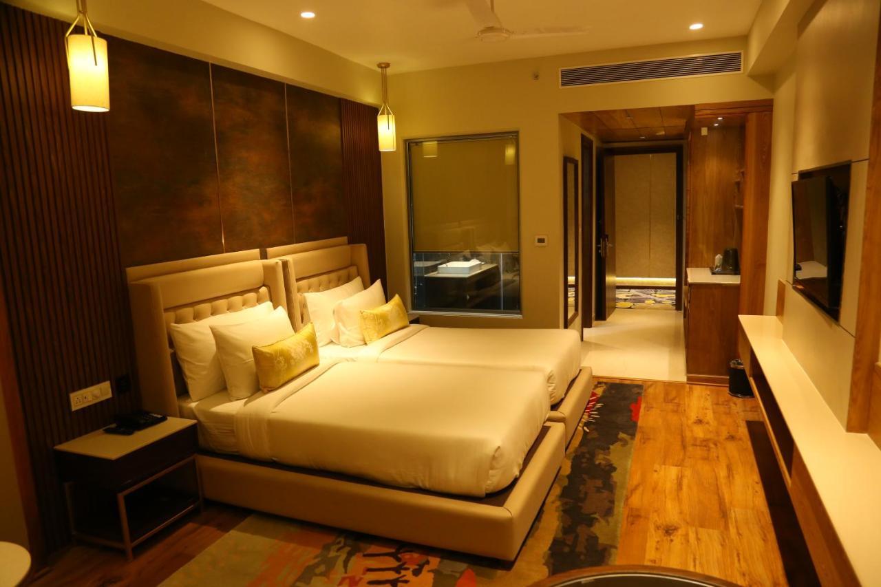 Zirakpur Dreamz Inn & Suites المظهر الخارجي الصورة