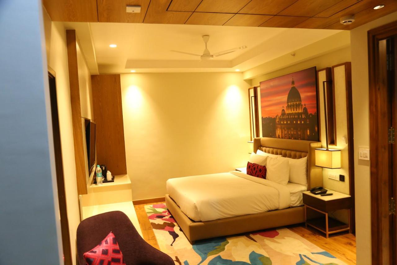 Zirakpur Dreamz Inn & Suites المظهر الخارجي الصورة
