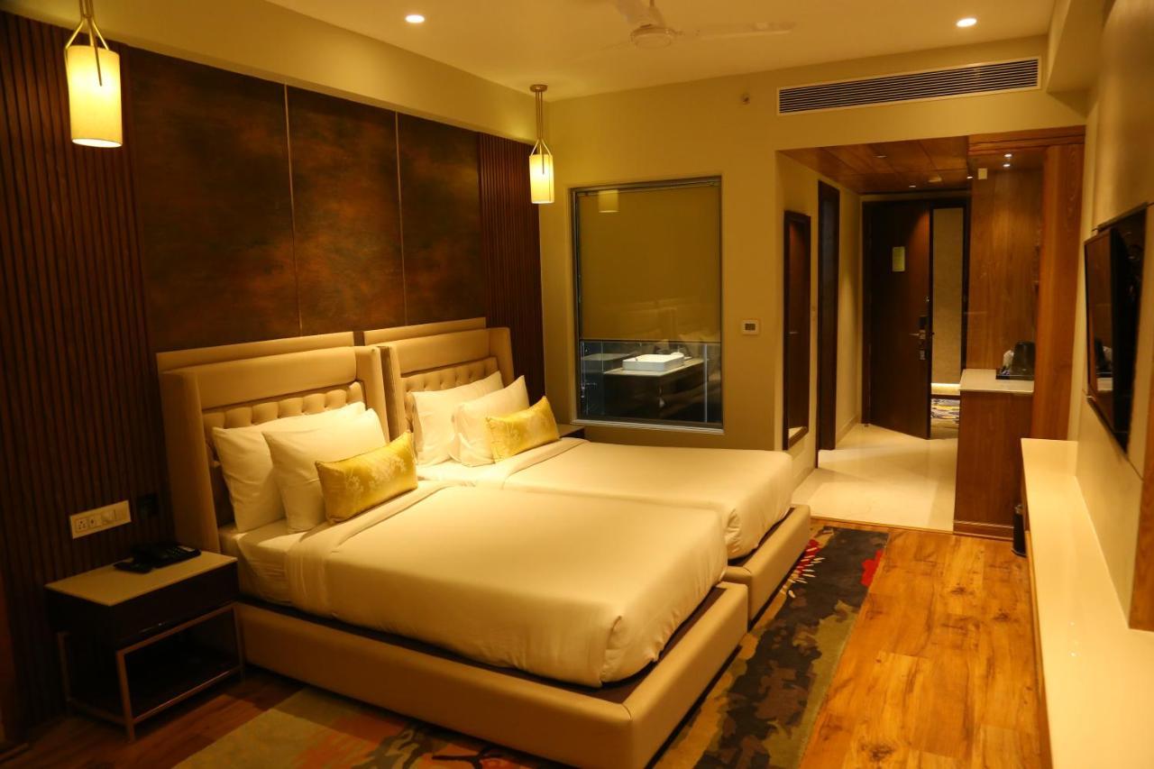 Zirakpur Dreamz Inn & Suites المظهر الخارجي الصورة