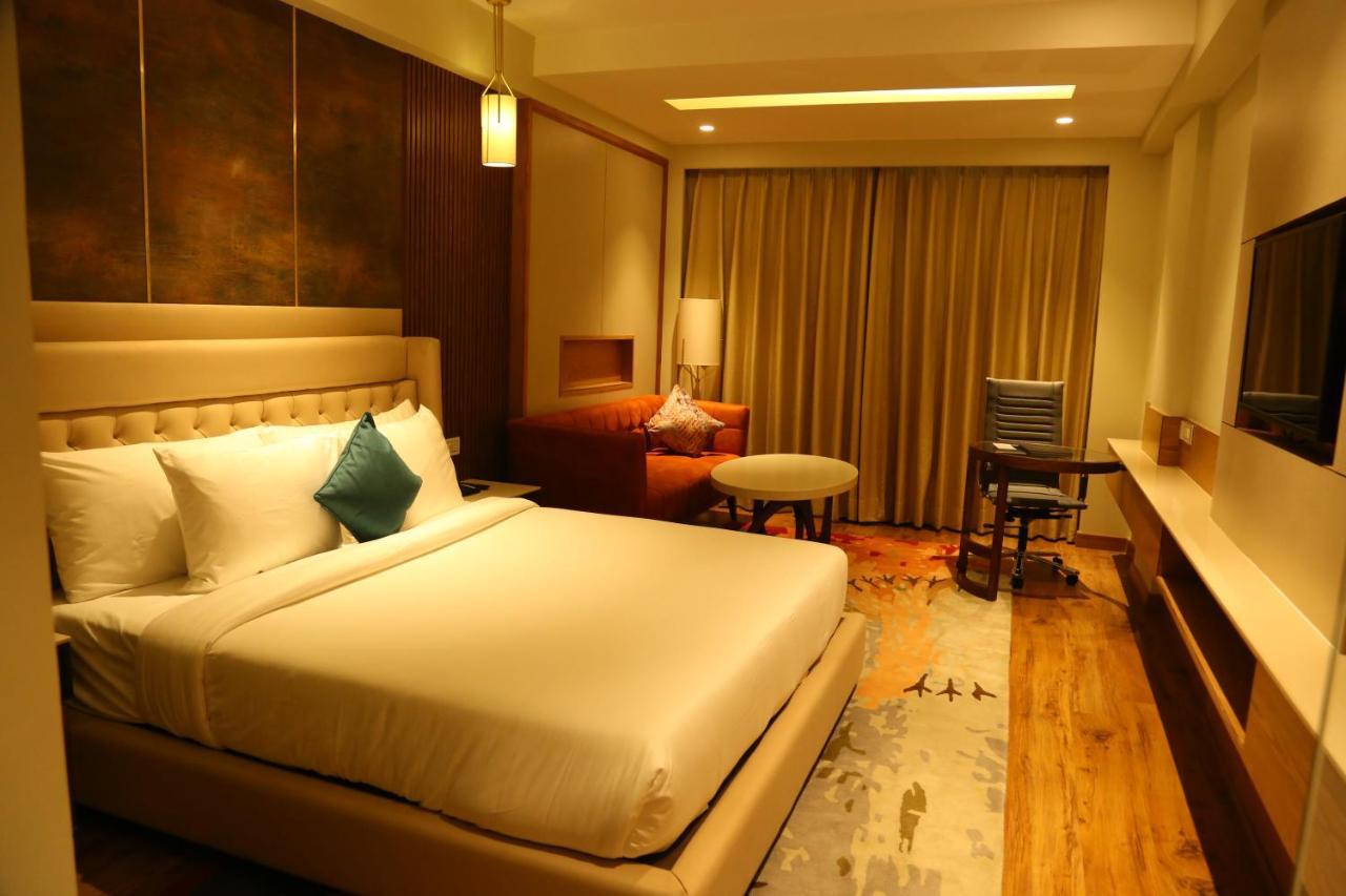 Zirakpur Dreamz Inn & Suites المظهر الخارجي الصورة
