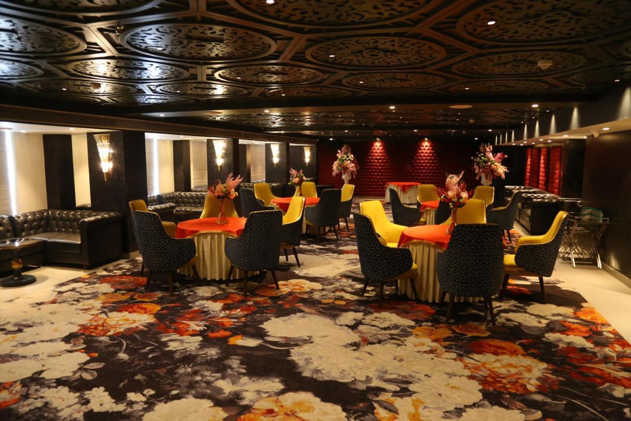 Zirakpur Dreamz Inn & Suites المظهر الخارجي الصورة