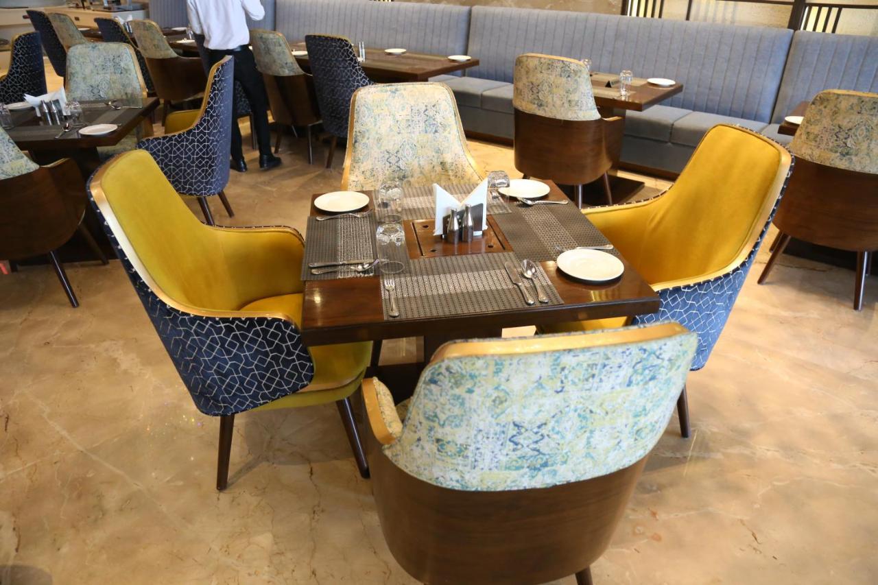 Zirakpur Dreamz Inn & Suites المظهر الخارجي الصورة